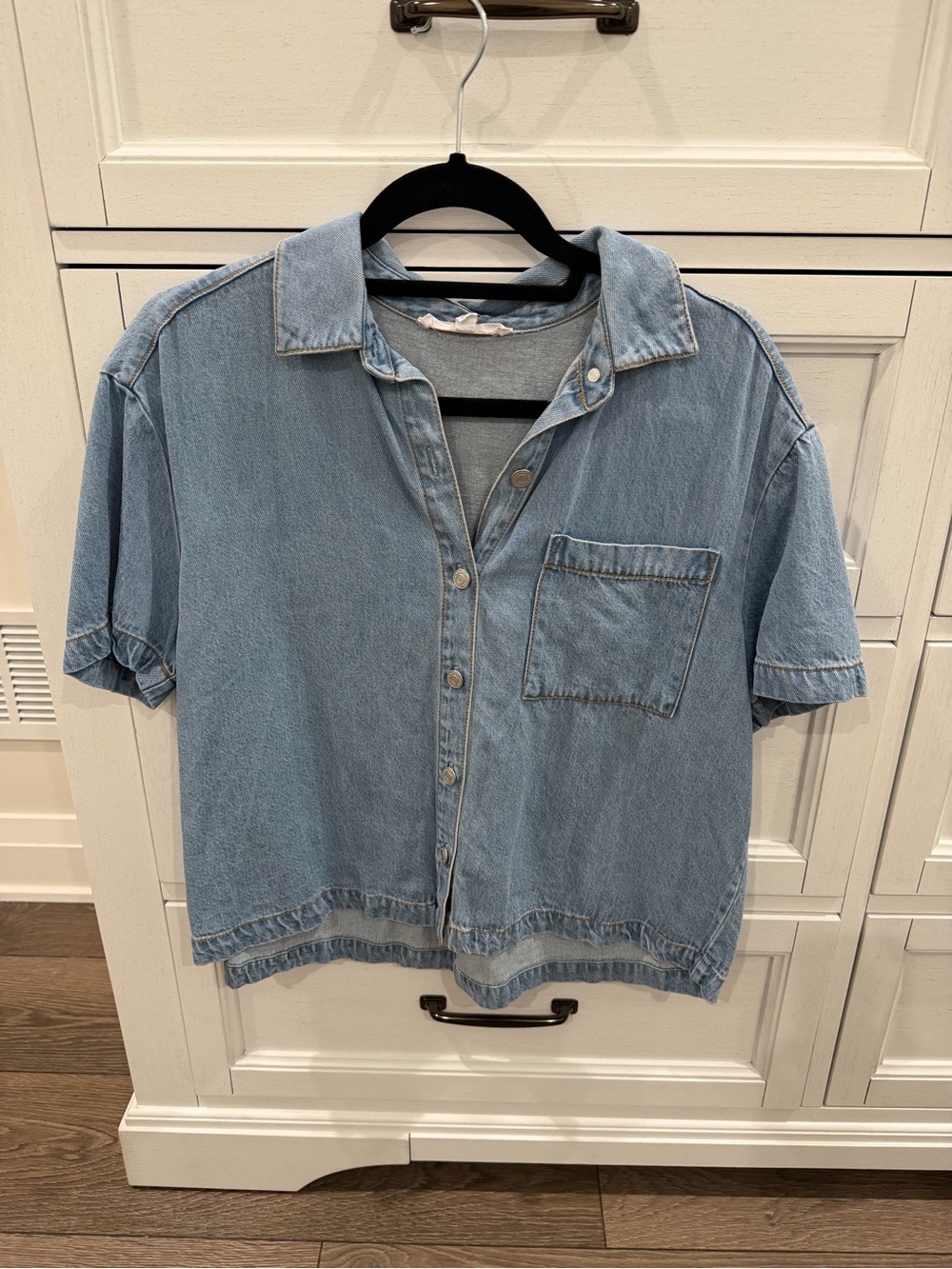 Jane and Delancey Light Denim Short Sleeve Button-Down Shirt
